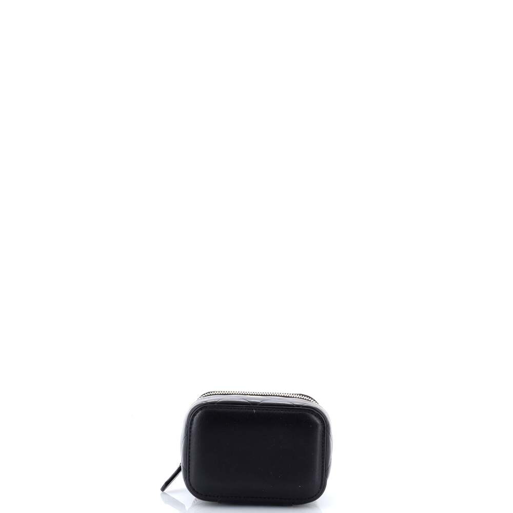 Chanel Pearl Crush Vanity Case With #247590C42B - Picture 4 of 6